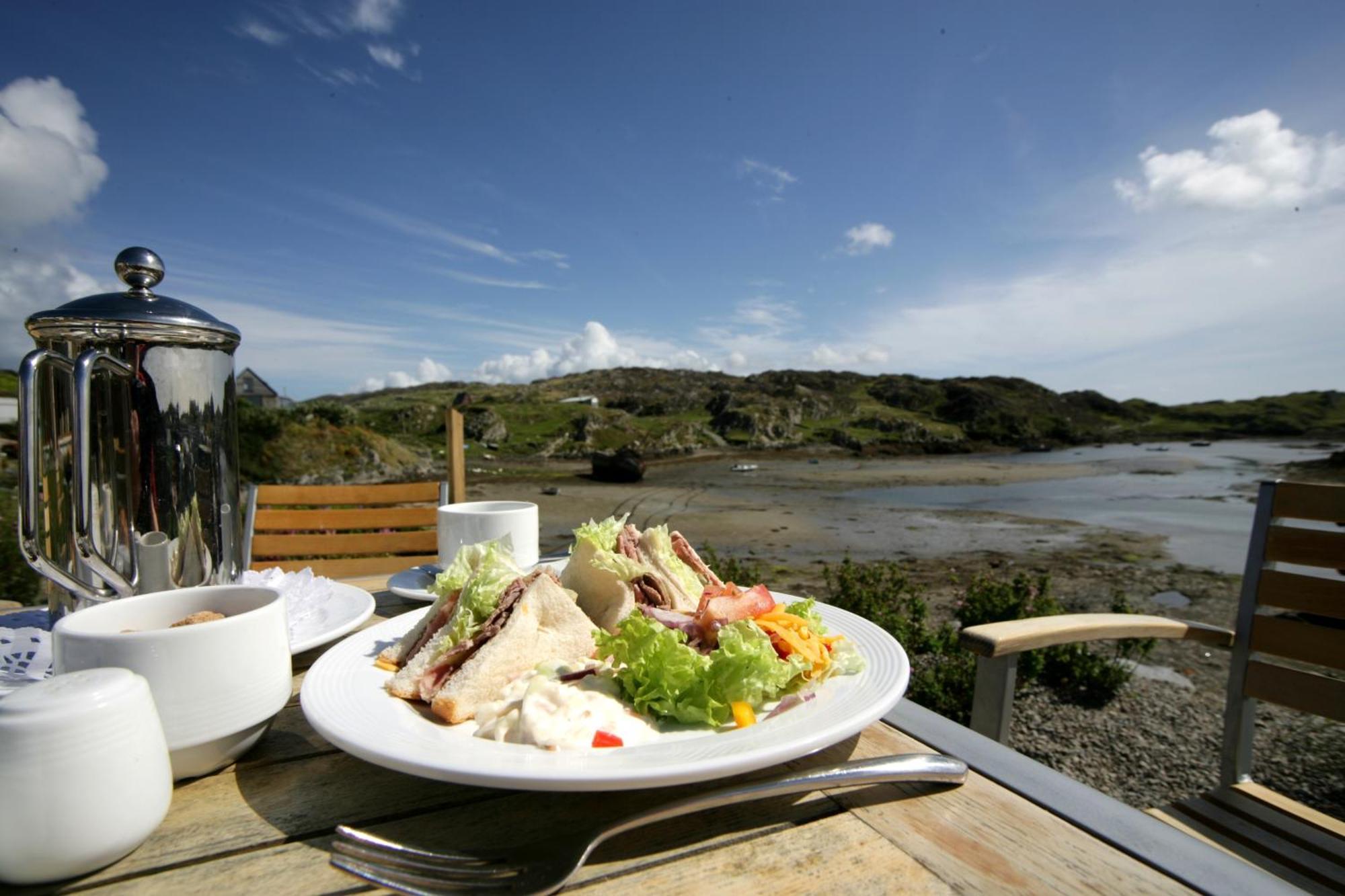 Inishbofin House Hotel Exteriör bild