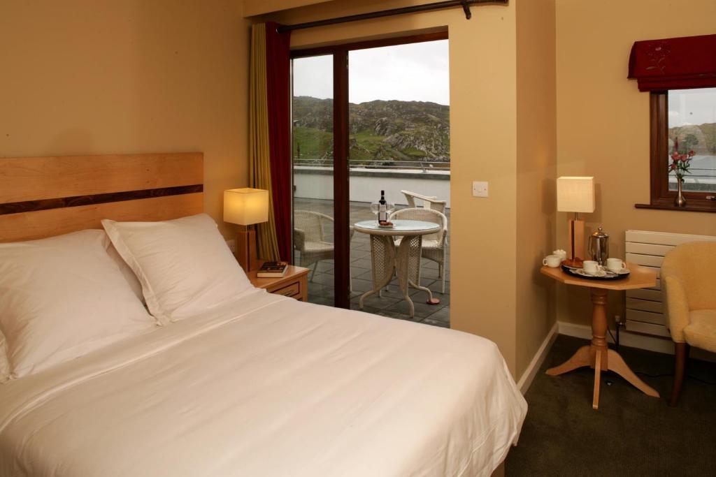 Inishbofin House Hotel Exteriör bild